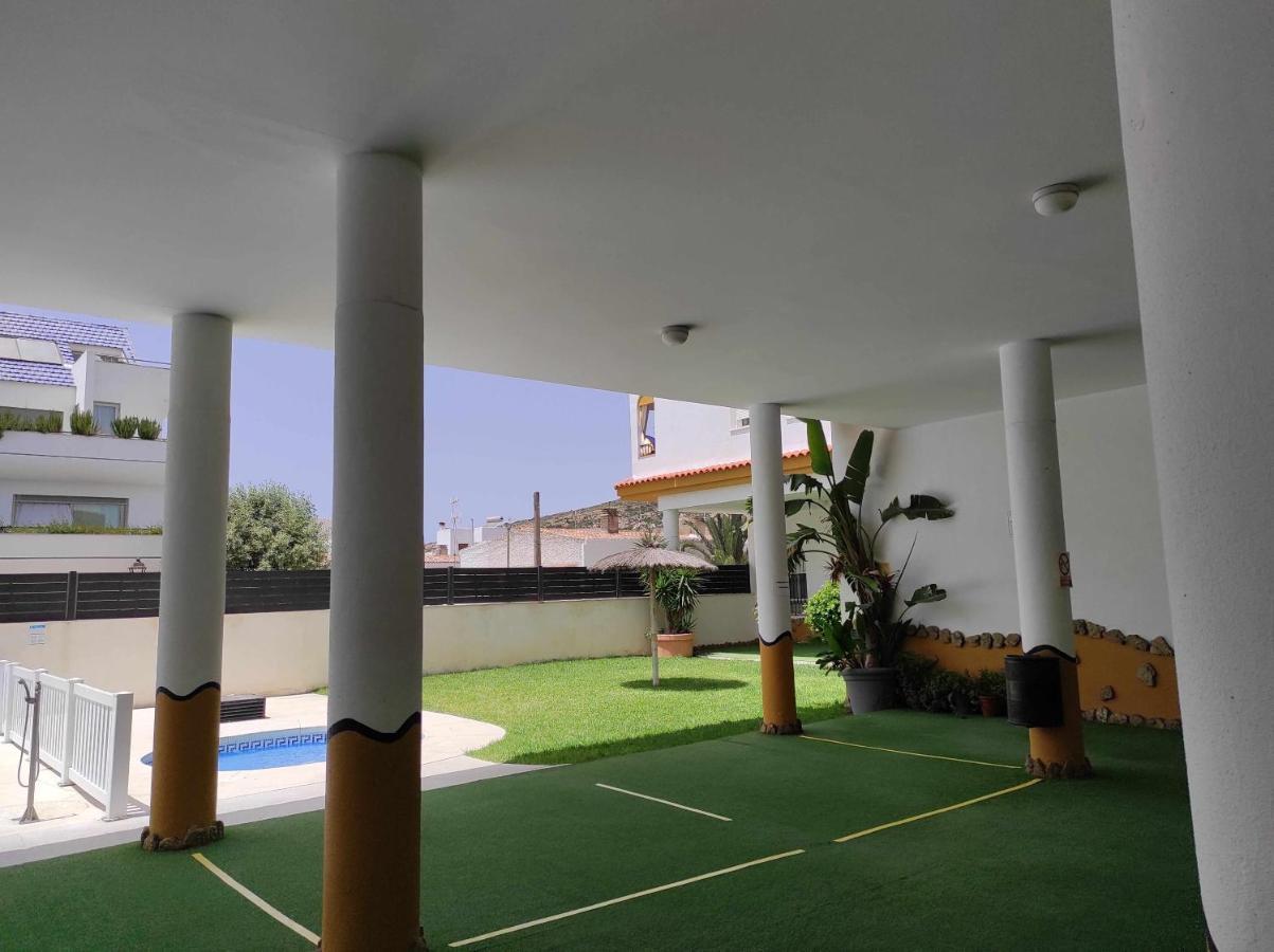 Apartamento Centrico Con Garaje Y Cercano A La Pl Zahara de los Atunes Luaran gambar
